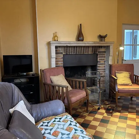 Holiday home Maison De Charme Avec Jardin Clos En Sologne Bourbonnaise, Animaux Acceptes, Pres De Moulins. - Fr-1-489-258 *